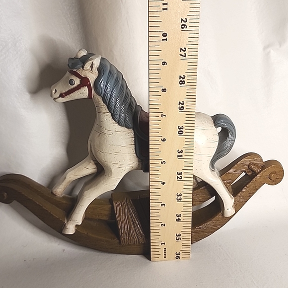 Vintage Burwood Rocking Horse Wall Decor USA 1980s 10" x 13" Nursery Plaque - Picture 8 of 10